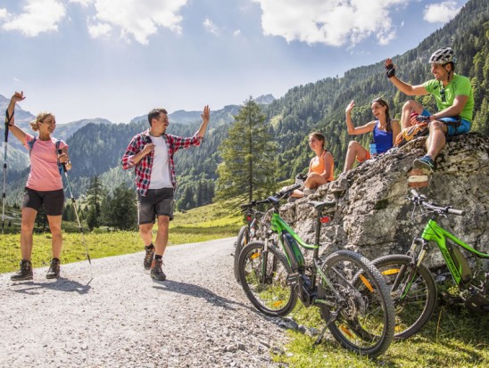 Wandern und Mountainbiken in der Salzburger Sportwelt © Flachau Tourismus | zooom productions 